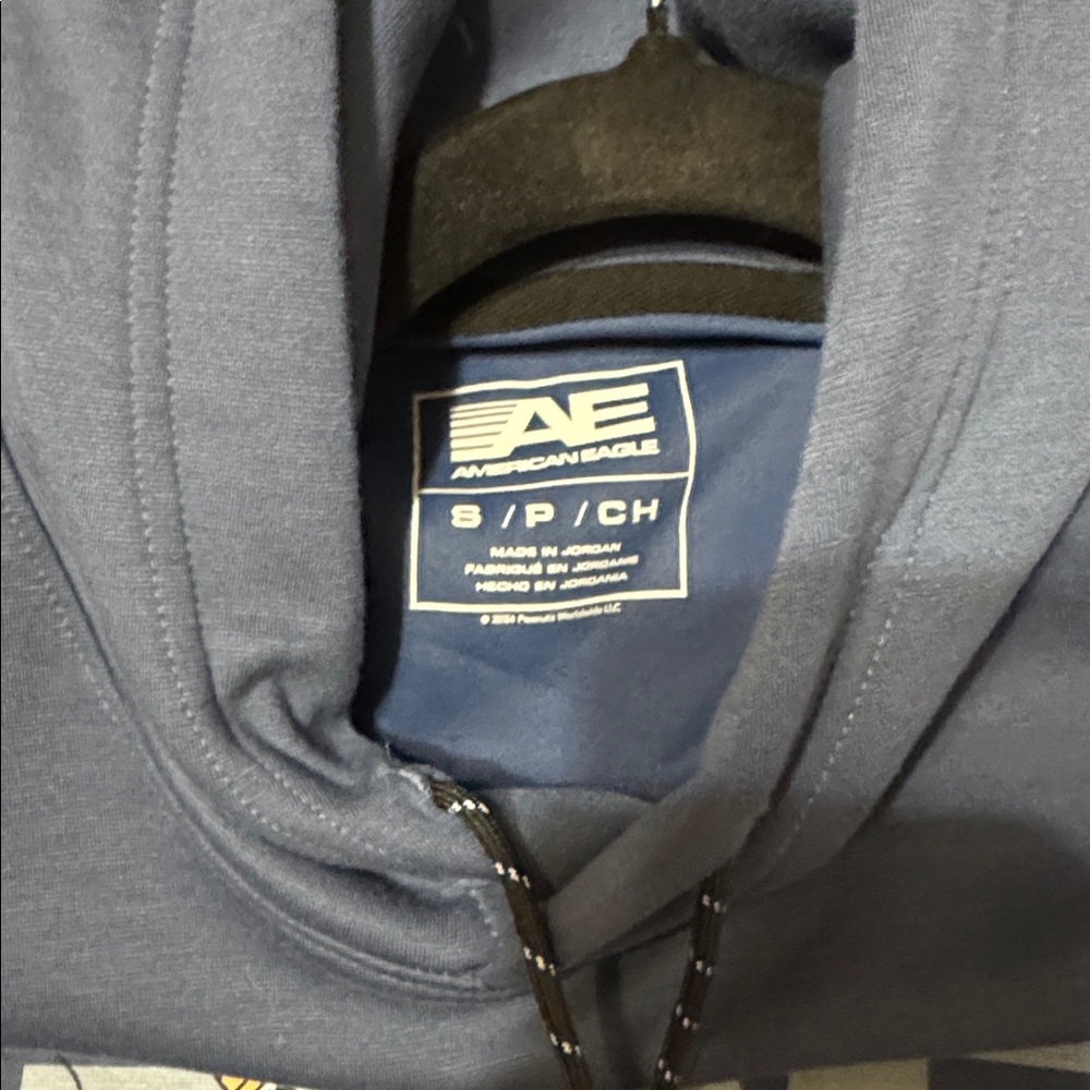 💙 American Eagle Snoopy Hoodie - Picture 3 of 3